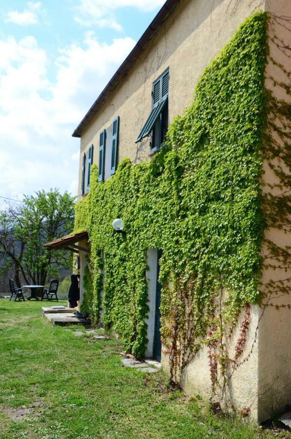 Agriturismo Dei Legi San Pietro Vara Экстерьер фото